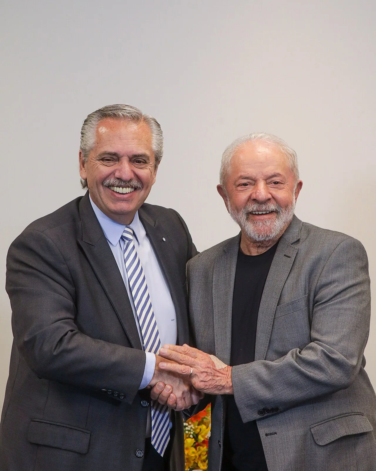 Lula vence eleição presidencial no Brasil