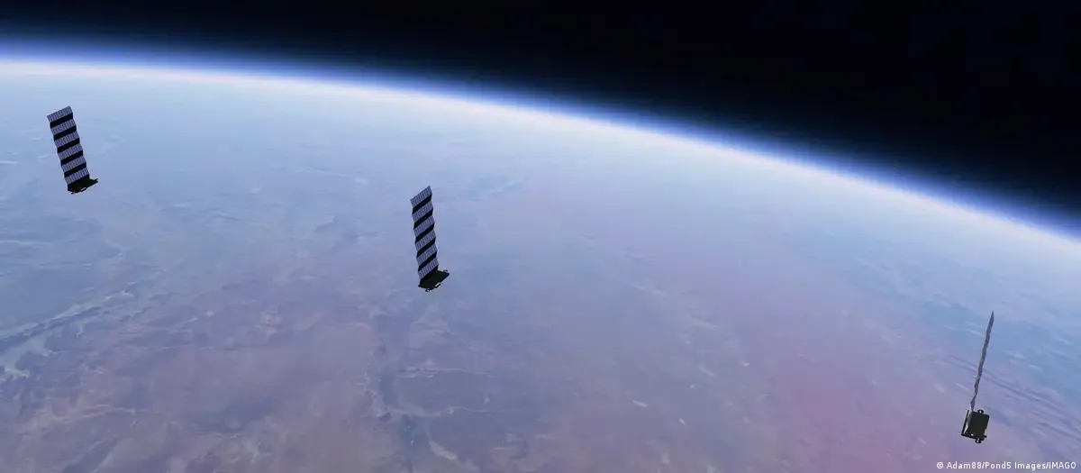 Rússia acelera desenvolvimento de rede de internet via satélite