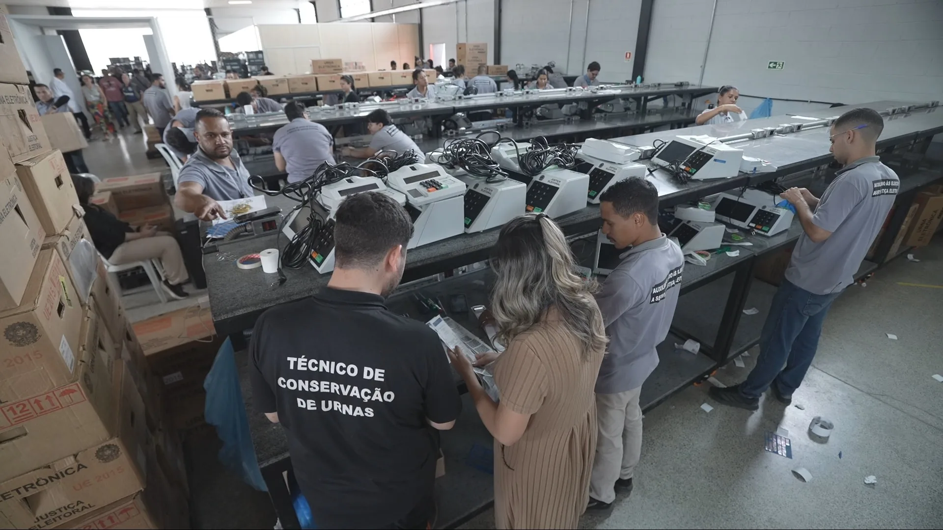 Mais de 900 mil brasileiros no exterior votaram em eleições de 2026