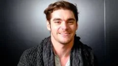 RJ Mitte: Ator que transformou a visão sobre paralisia cerebral