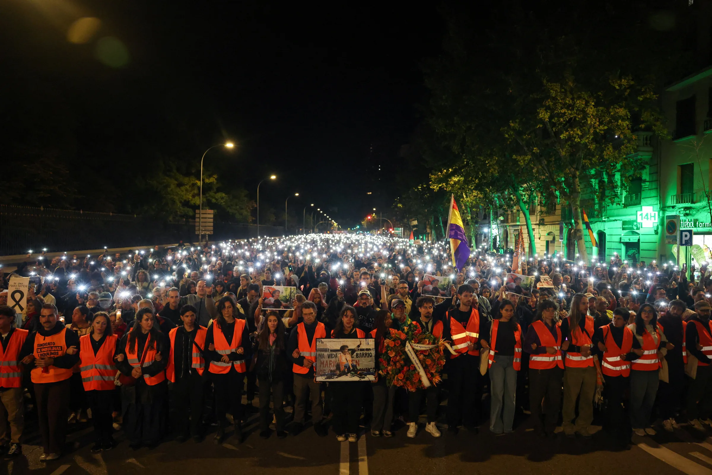 Milhares marcham em Madri em homenagem a idosa despejada