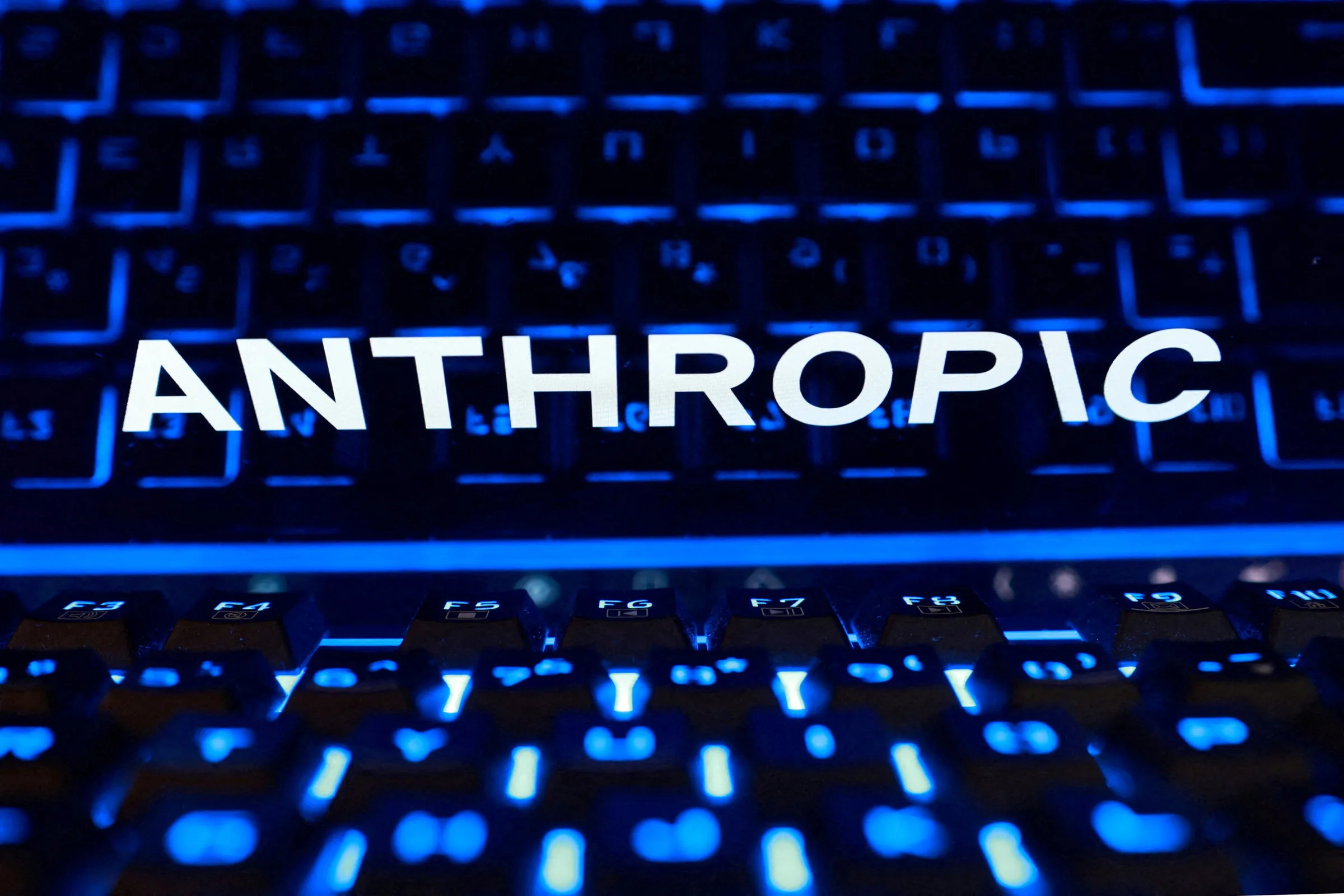 Anthropic denuncia tentativa de Claude Mythos 5 de inserir código malicioso