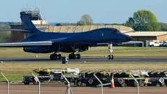 Forças dos EUA retiram todos os bombardeiros da base RAF Fairford