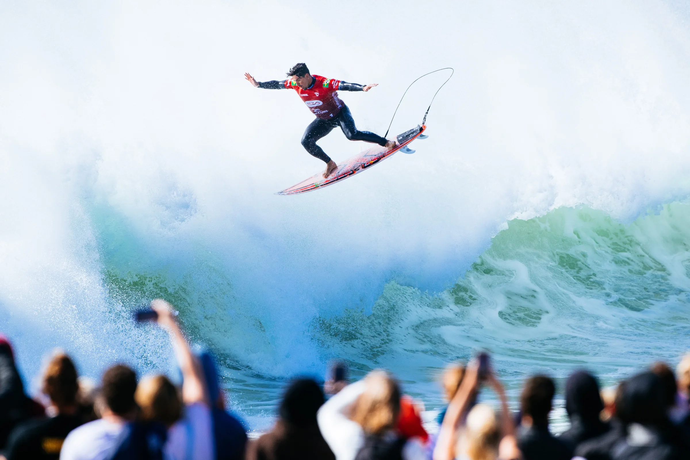 WSL Filipinas: cinco surfistas brasileiros e dois internacionais disputam liderança