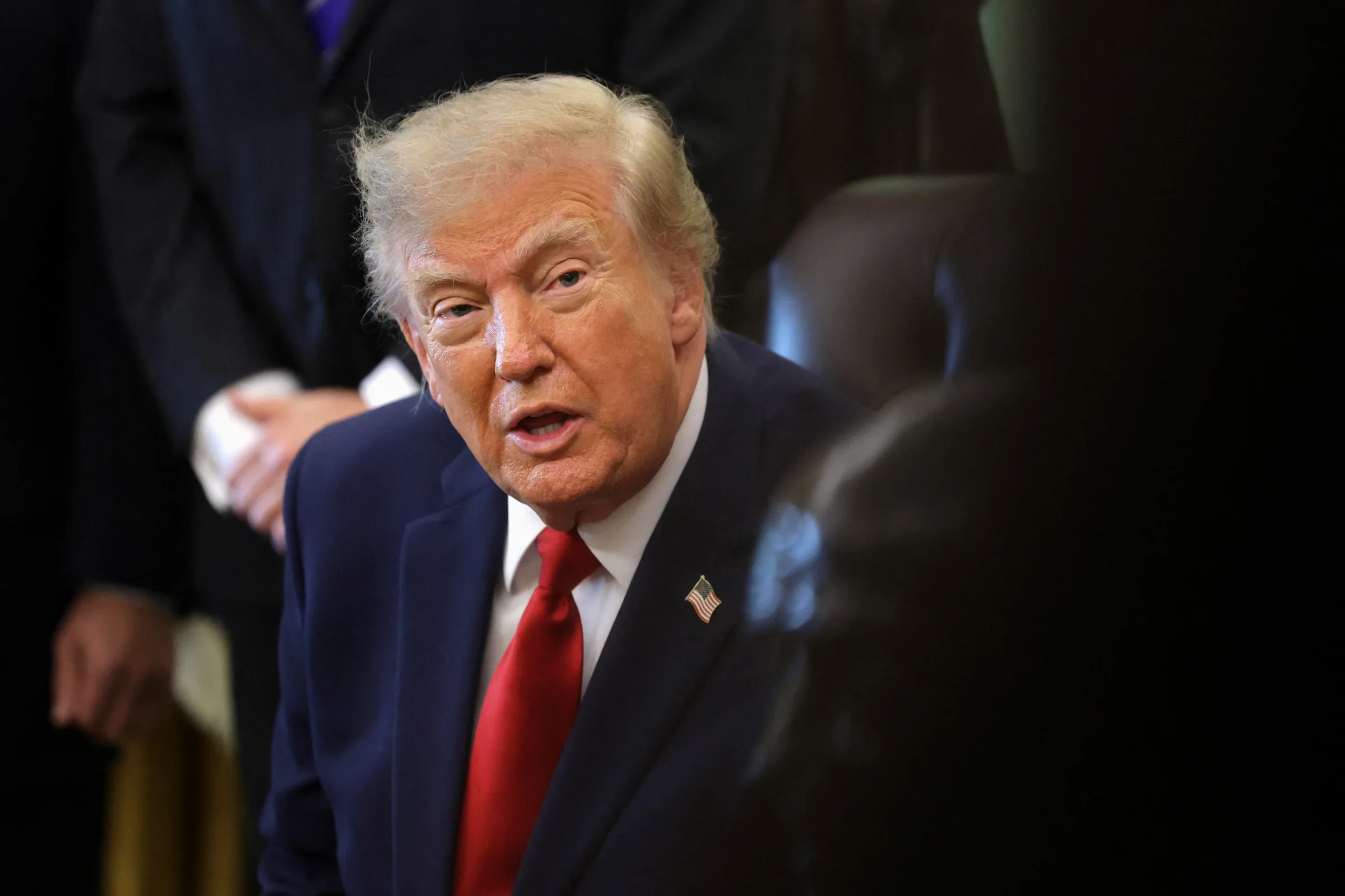 Trump critica dirigentes do Fed por elevação de juros