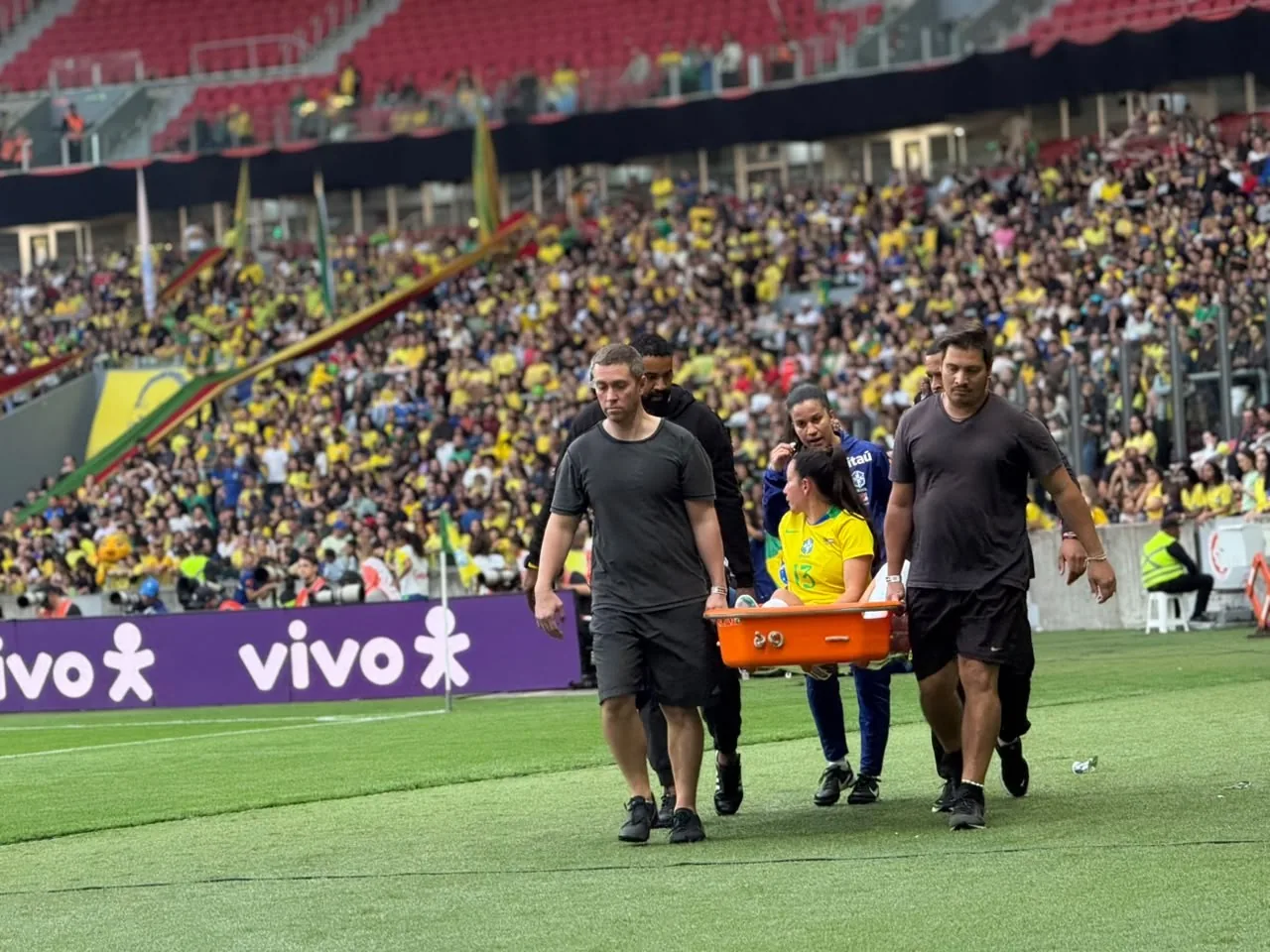 Bruninha e Angelina são desconvocadas da Seleção por conta de lesões