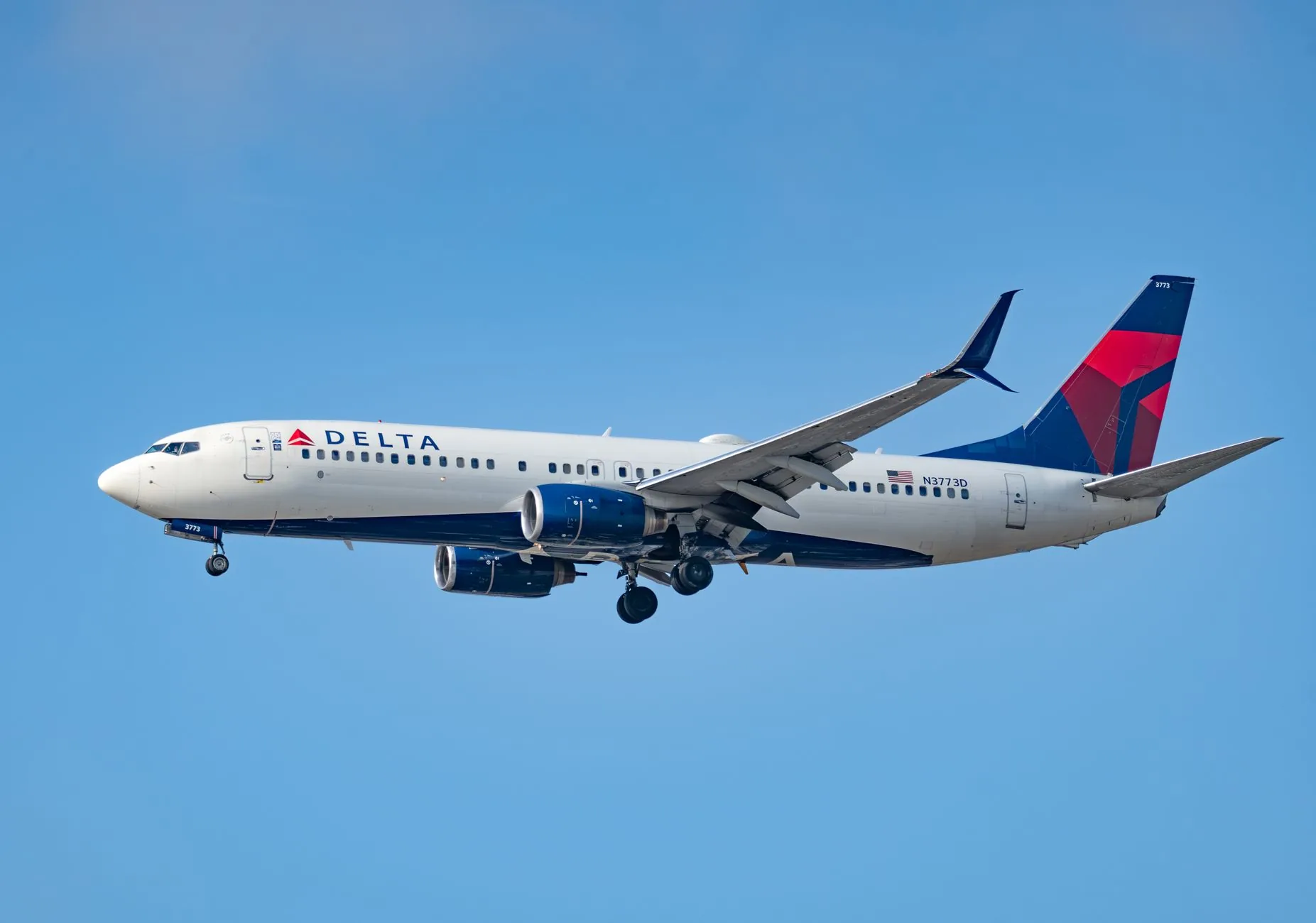 Delta Air Lines corta previsão de lucro para 2026 devido a alta dos combustíveis