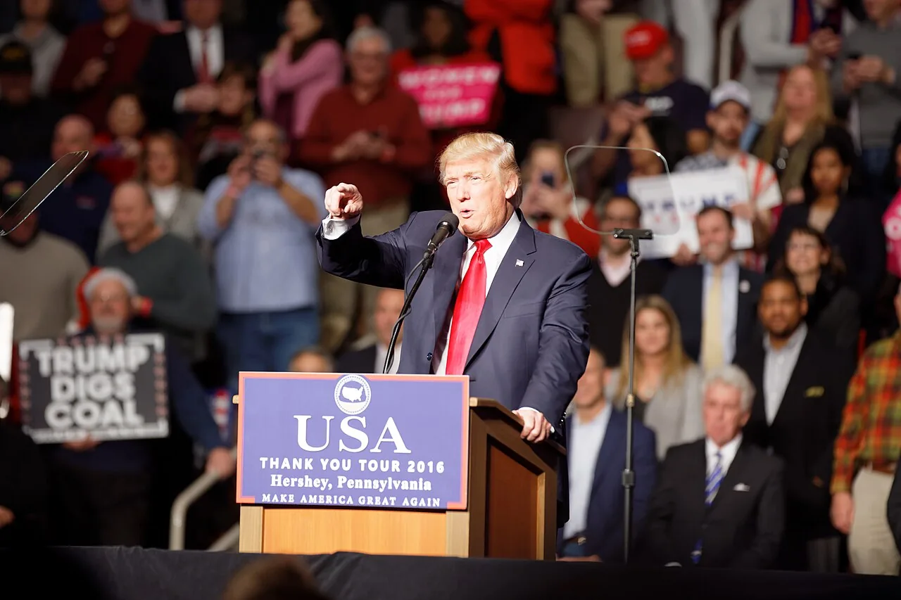 Trump usa rally em Ohio para pressionar eleitores republicanos