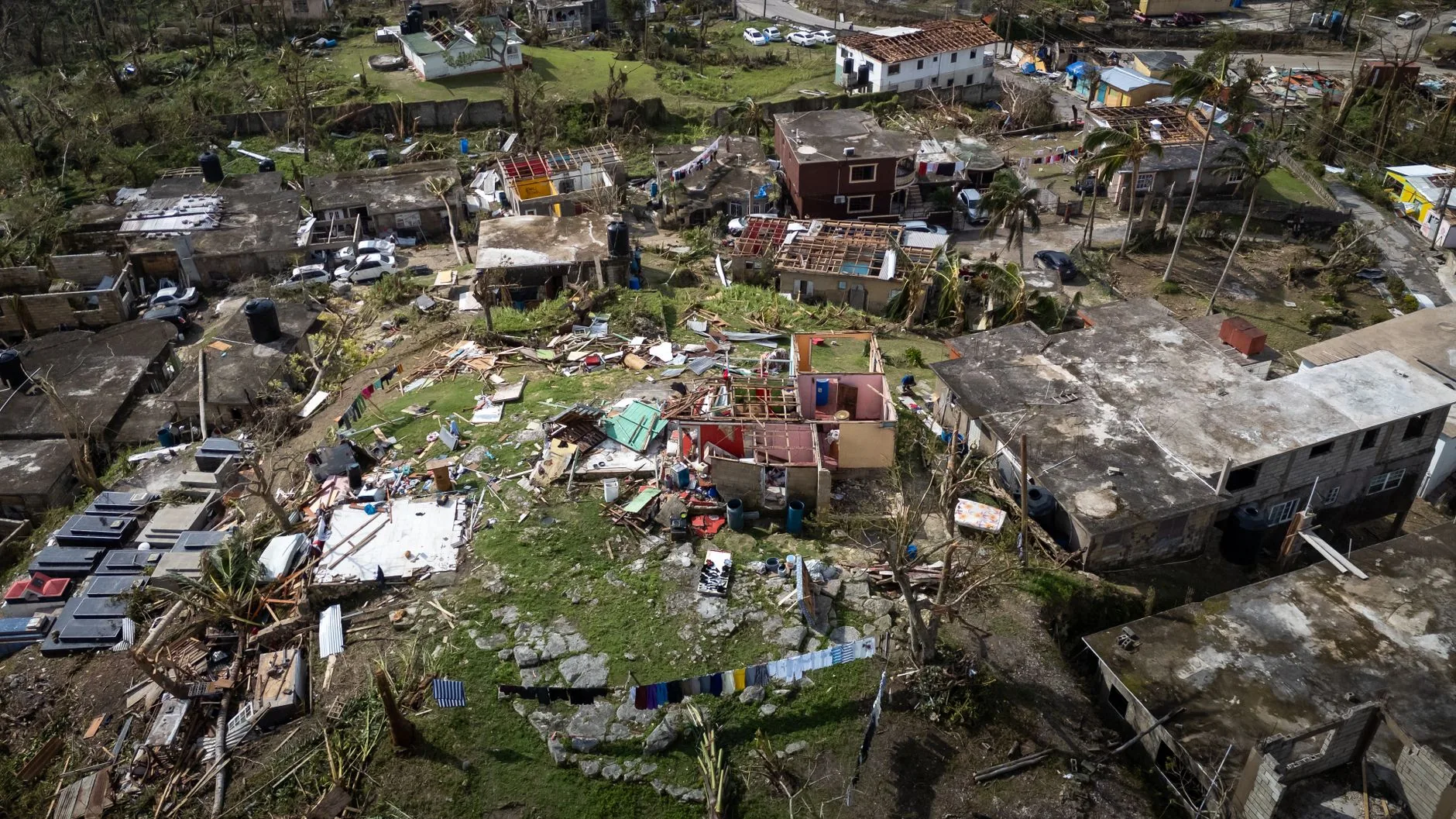 Tempestade Isaias causa quatro mortes ao passar pelos Estados Unidos