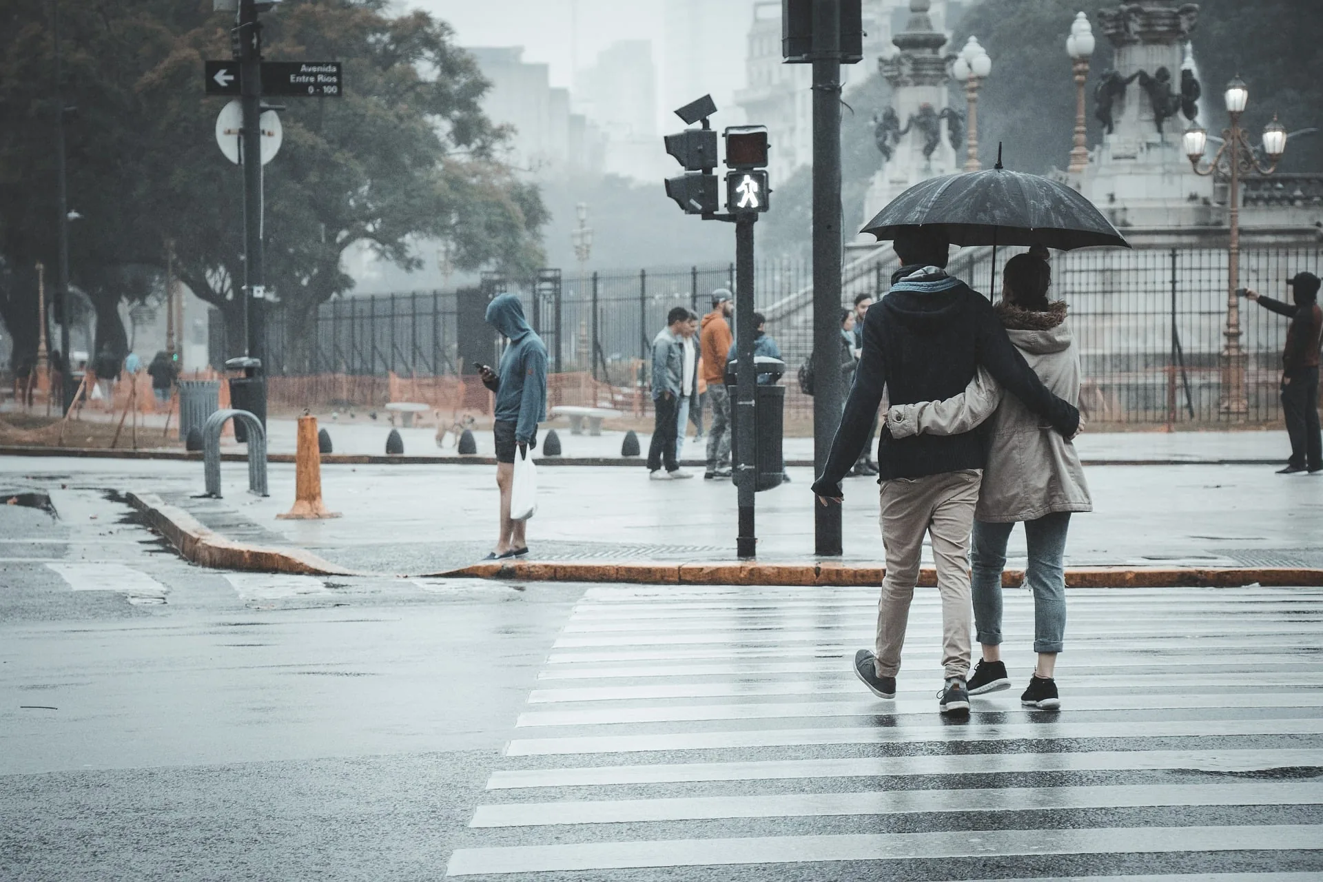 Temporais isolados marcam o dia no Brasil