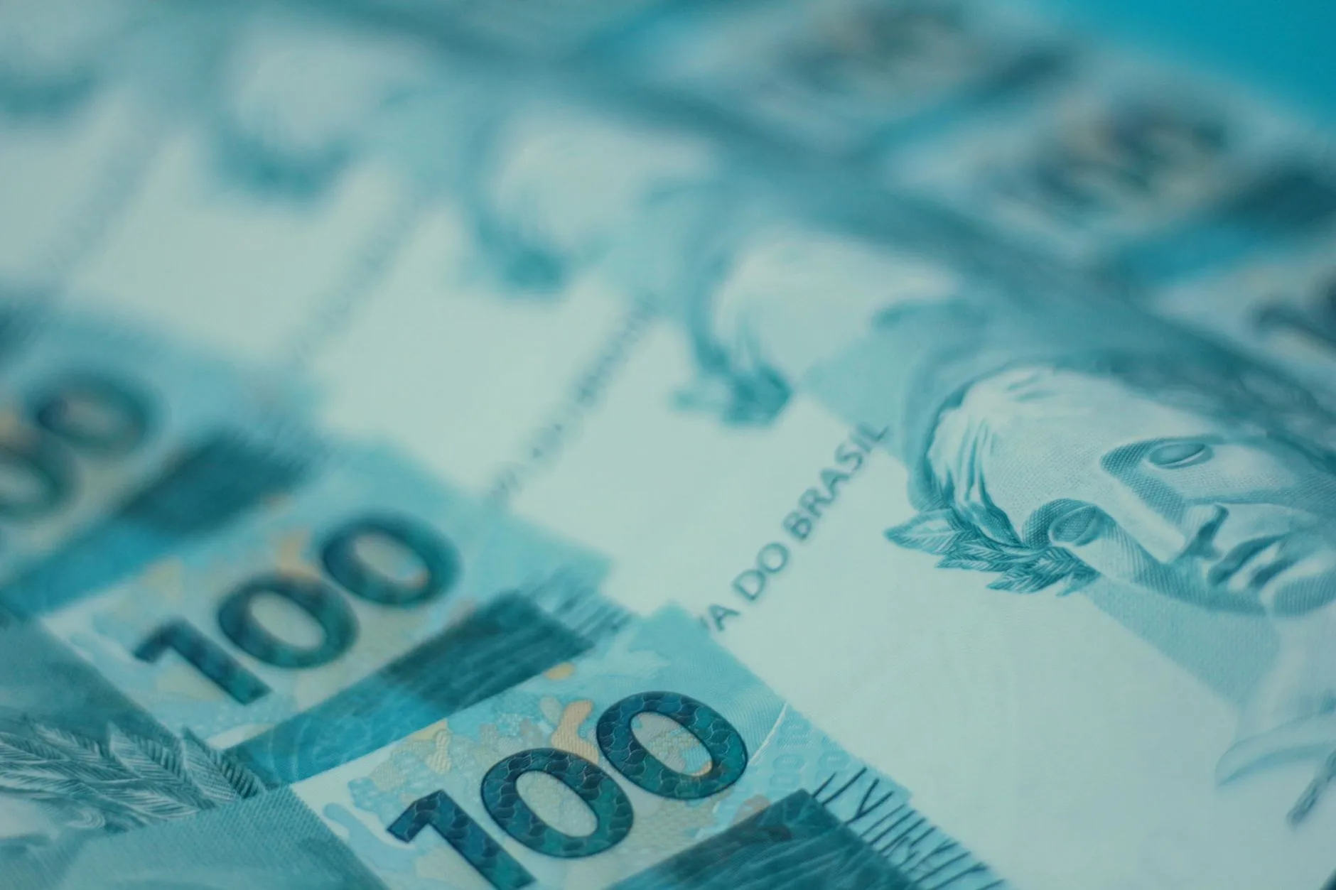 Economistas defendem tributação dos ricos em vez de cortes de gastos sociais