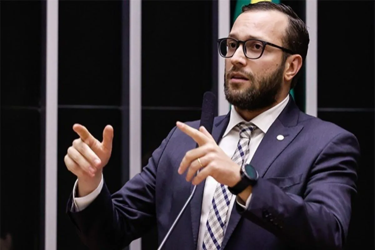 Senadores e governadores eleitos com idades extremas