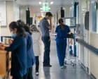 Consultores médicos planejam greve por dois dias em novembro