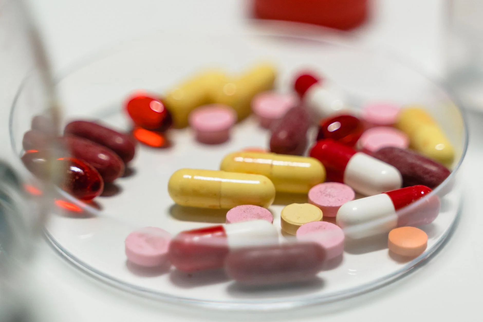 Medicações comuns podem auxiliar a propagação de vírus perigosos