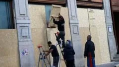 França prepara-se para nova rodada de protestos após tumultos