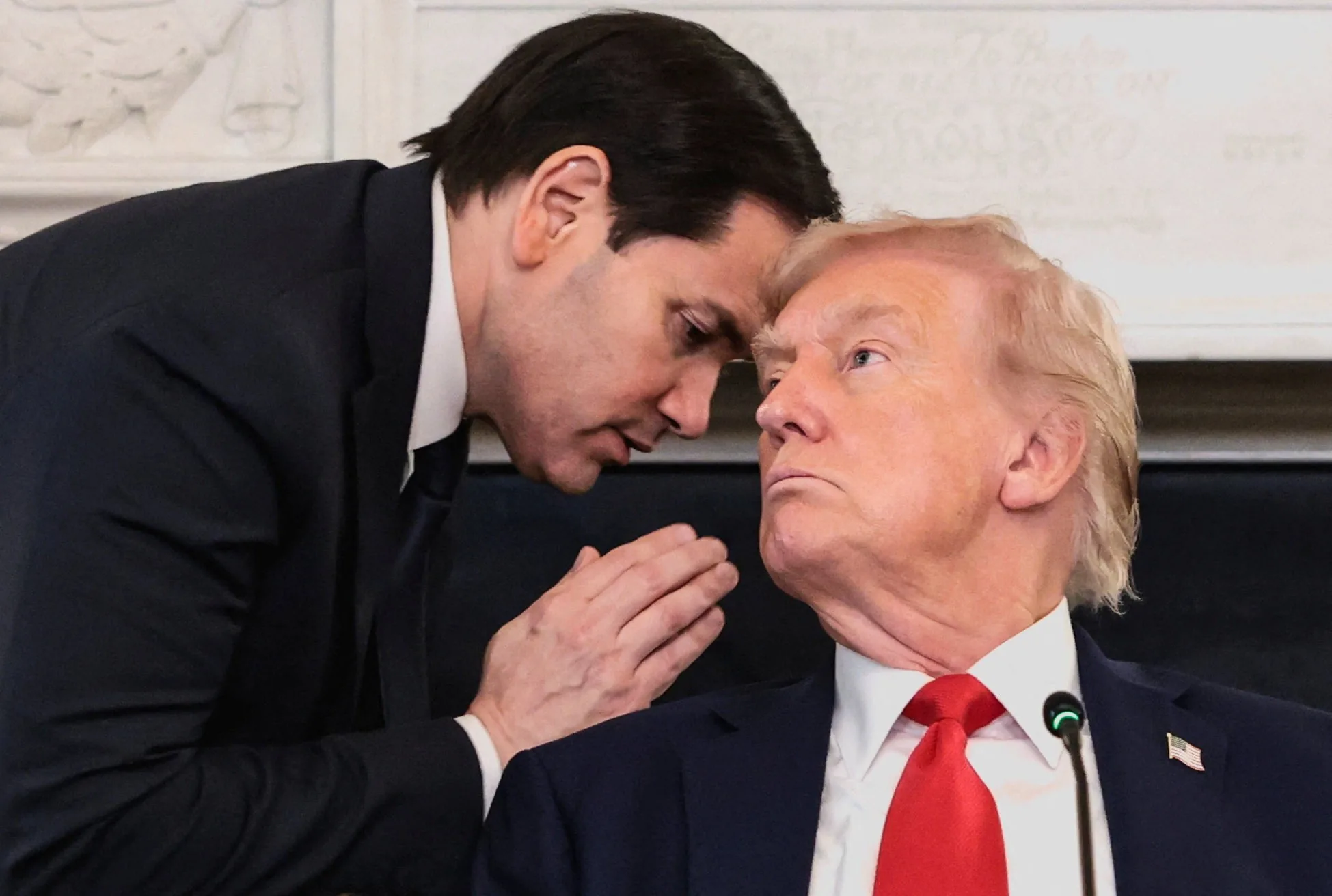 Deputados dos EUA acusam governo Trump de tentar influenciar eleição no Brasil