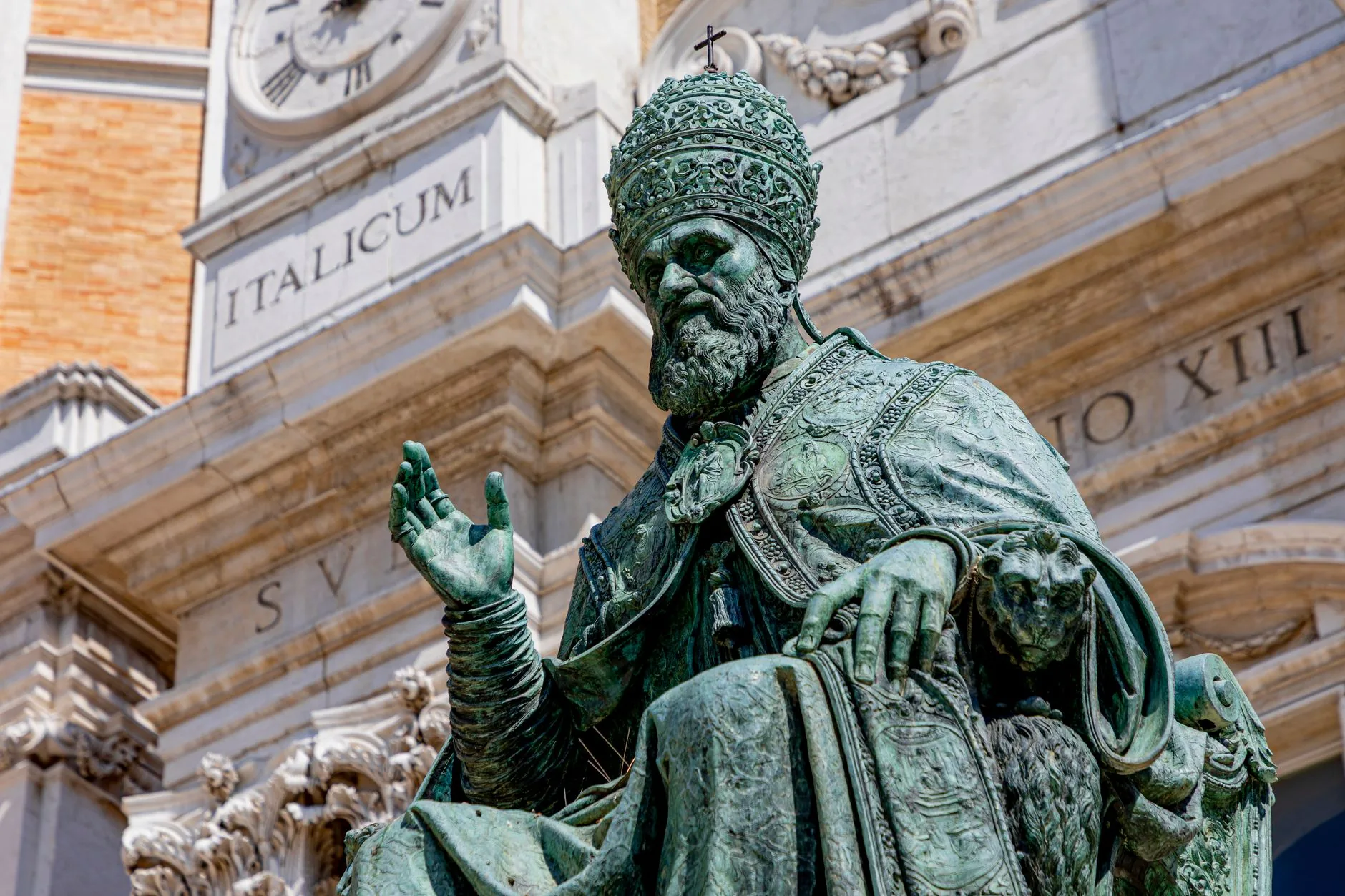 Entenda: Diagnóstico e Tratamento do Câncer de Pulmão do Papa Leão XIV