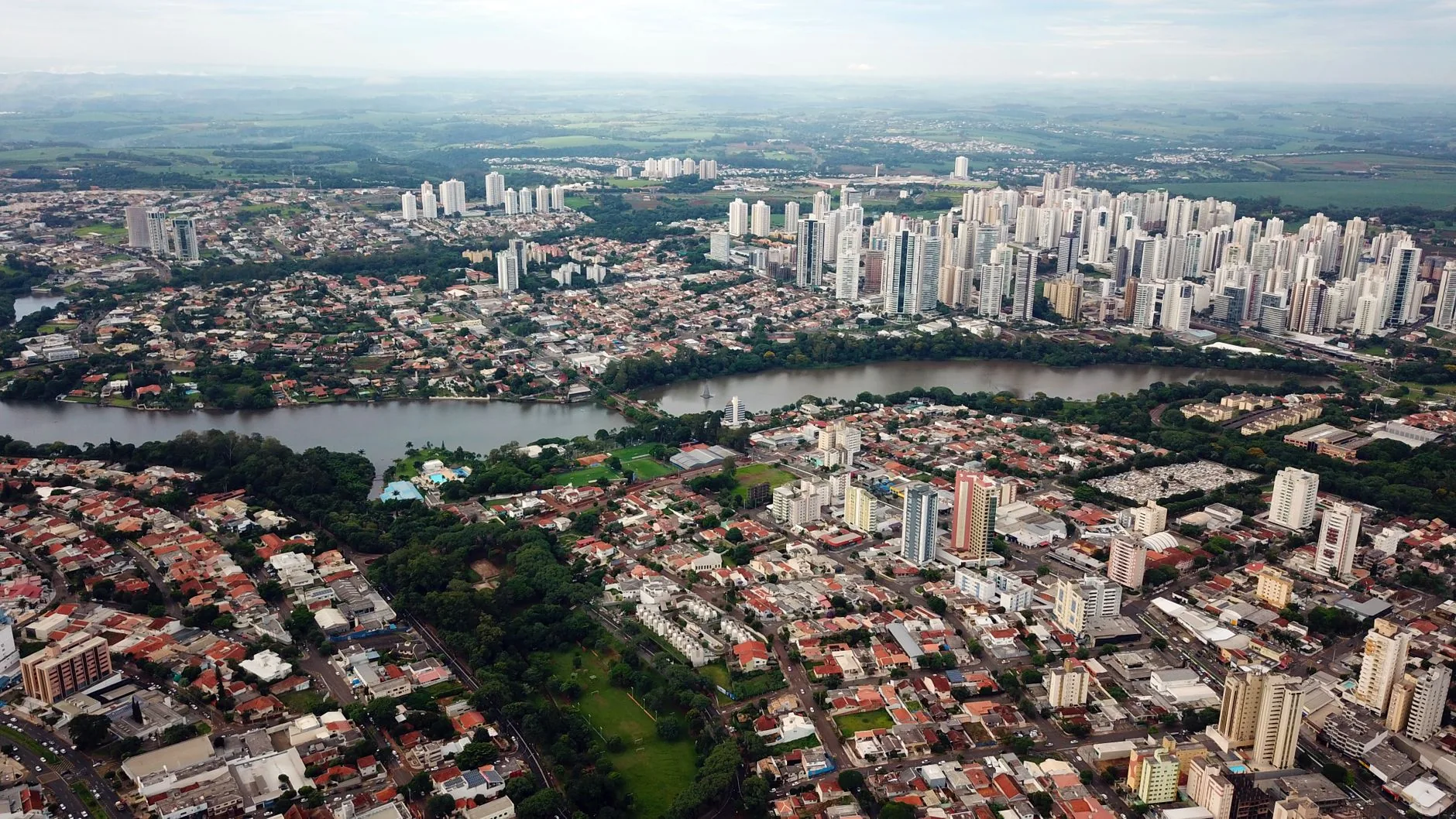Estagnação de auxílios sociais pode causar retração econômica em municípios