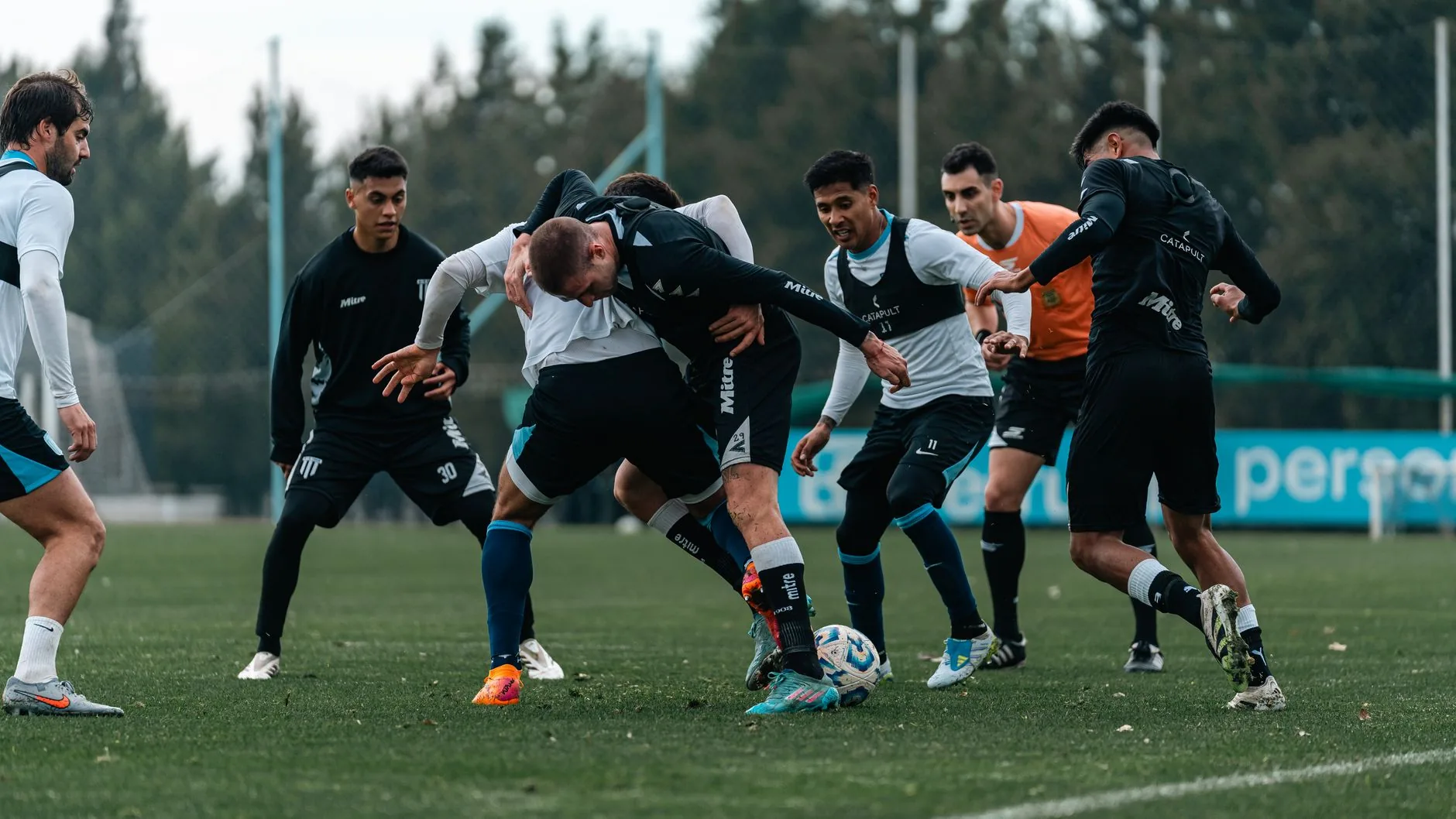 Contexto: Movimentações e Contratações no Futebol Brasileiro