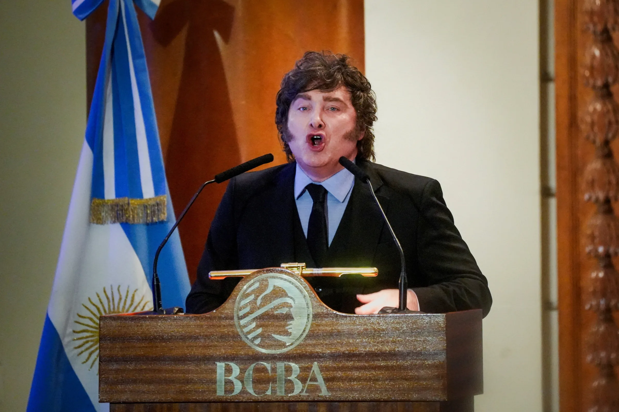 Risco-país da Argentina atinge nível recorde desde outubro de 2025