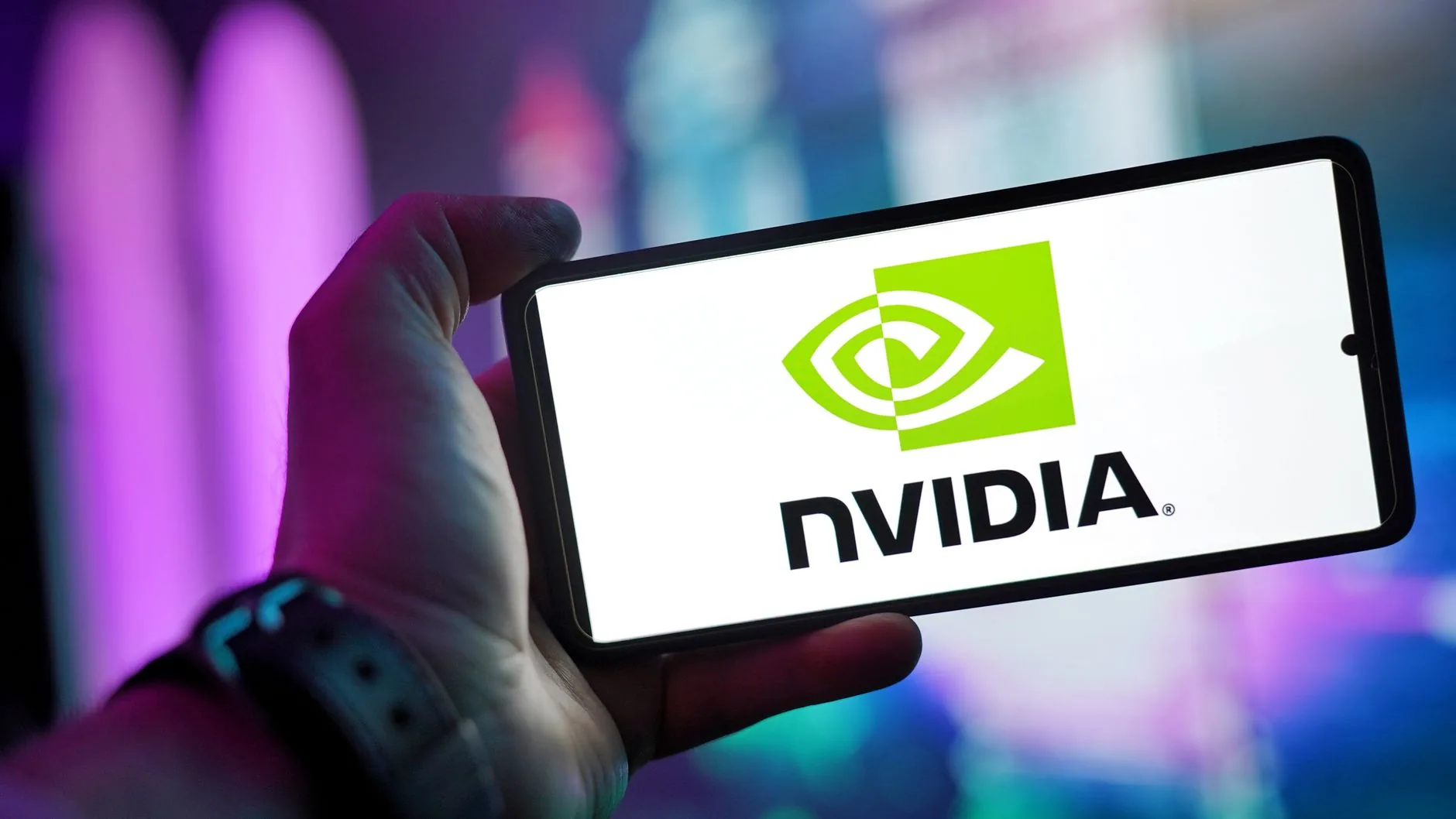 Microsoft apresenta novos PCs com chip Nvidia e Windows 11 revisto