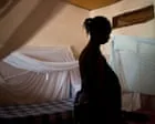 Estudo controverso sobre vacina em recém-nascidos em África é interrompido