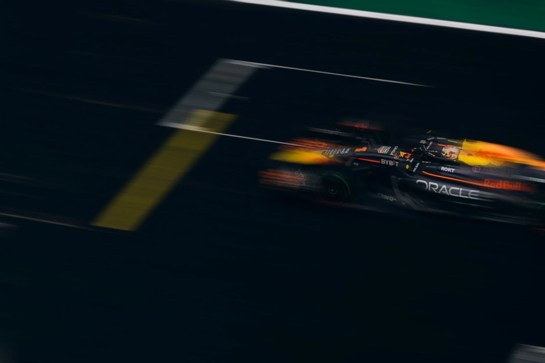 Verstappen conquista primeira pole position da temporada