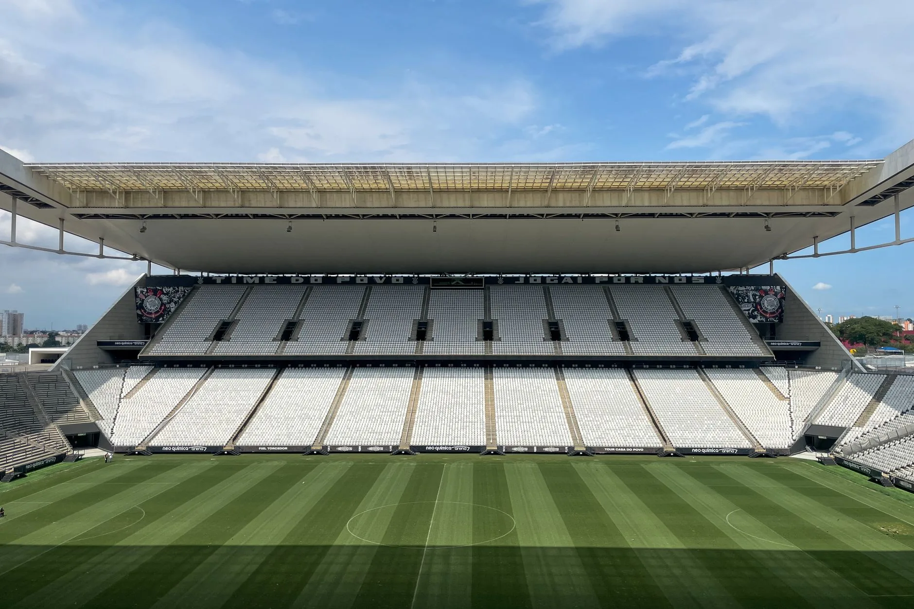 Análise: O Confronto Eficiente entre São Paulo e Santos no Campeonato Brasileiro
