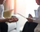 Relatório sobre serviços de saúde mental do NHS